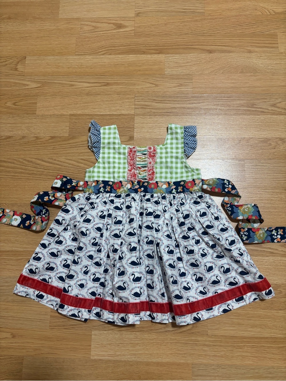 “Matilda Jane” Platinum tunic size 6 in excellent condition
